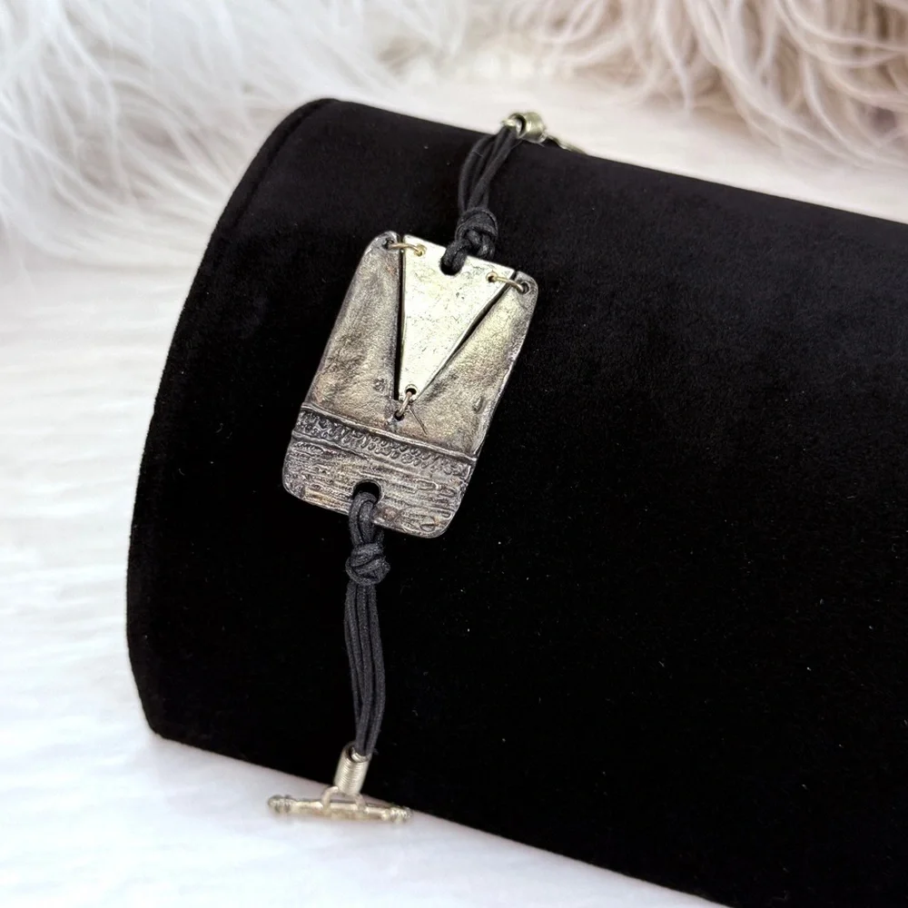 Vintage modernist costume small bracelet